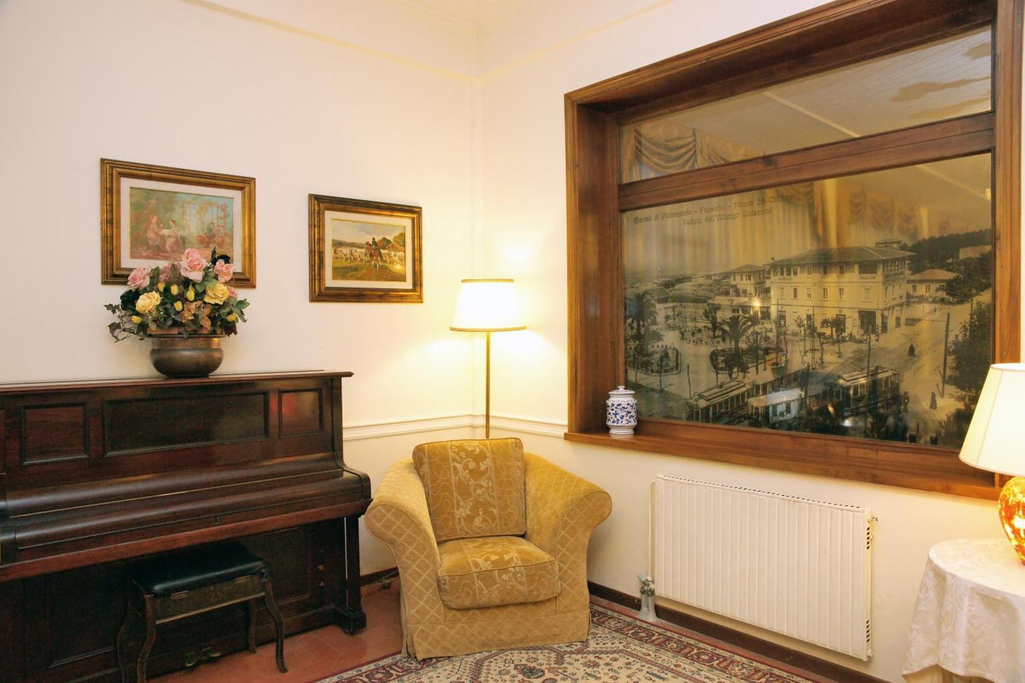 Hotel Coluccini Marina di Pietrasanta Eksteriør bilde