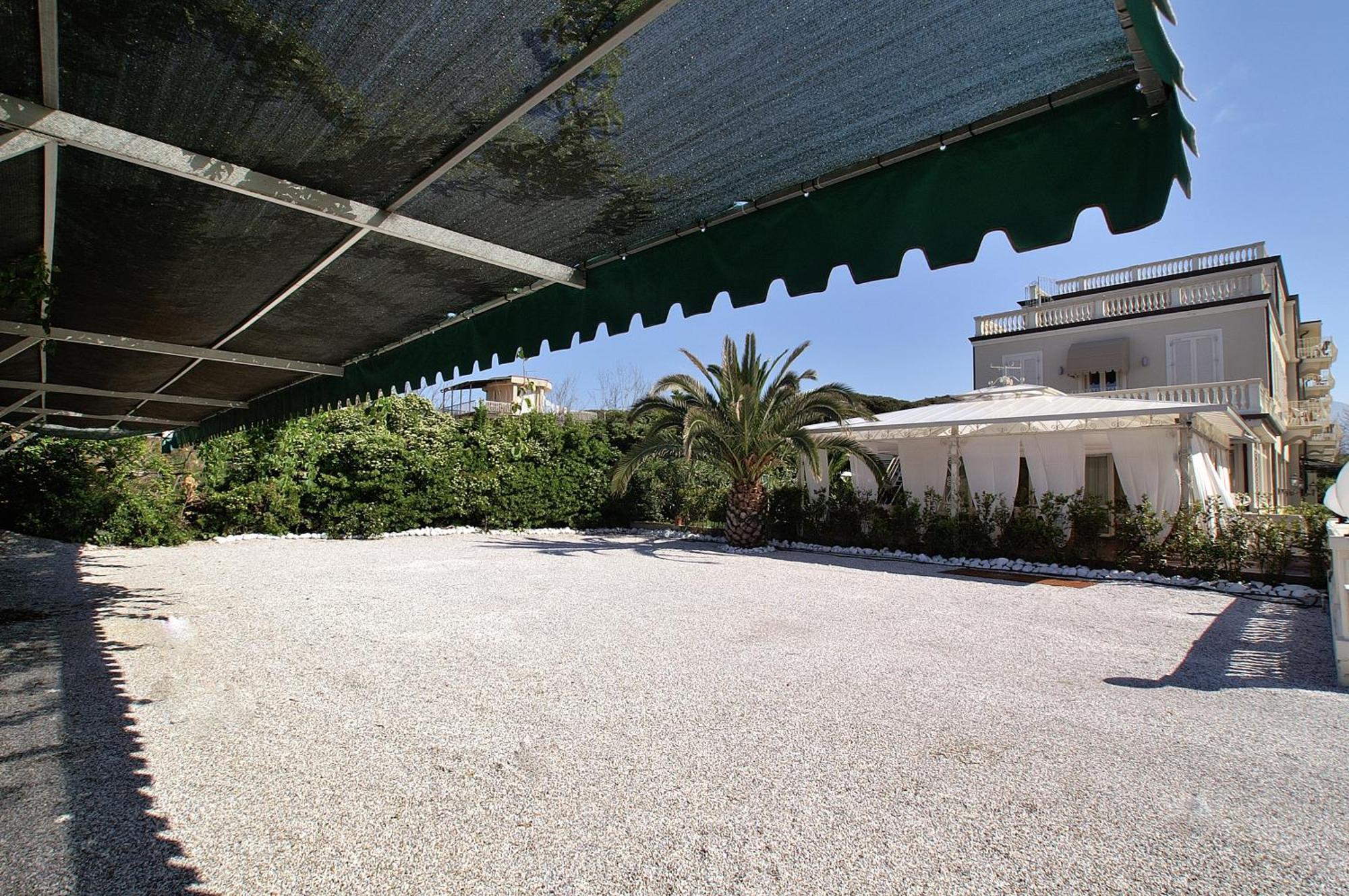 Hotel Coluccini Marina di Pietrasanta Eksteriør bilde